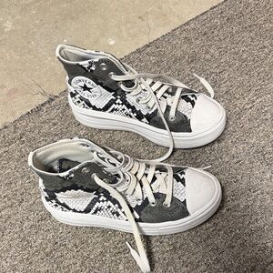 Converse High-Tops in Black and White Snakeskin